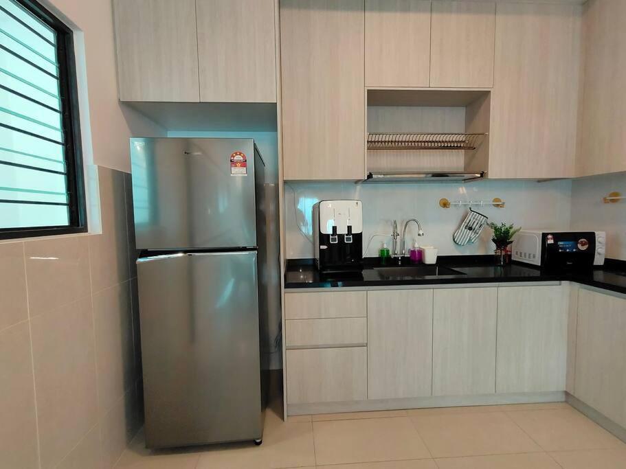 Elegant Homes 9pax 5bed Sunway Pyramid-lagoon 2 Car Park Apartment