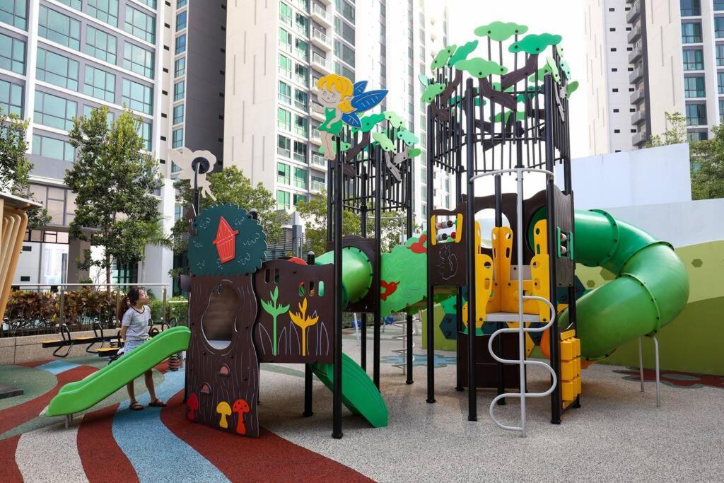 Apartment Elegant Homes 9pax 5bed Sunway Pyramid-lagoon 2 Car Park