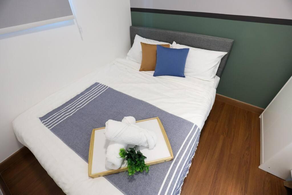 Elegant Homes 9pax 5bed Sunway Pyramid-lagoon 2 Car Park Petaling Jaya