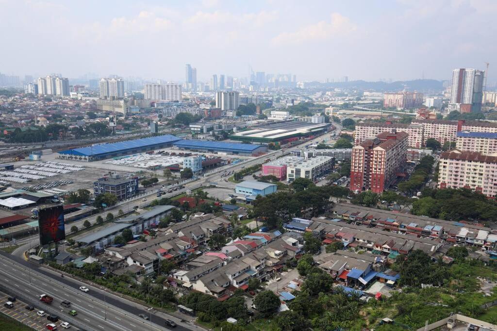 Elegant Homes 9pax 5bed Sunway Pyramid-lagoon 2 Car Park *